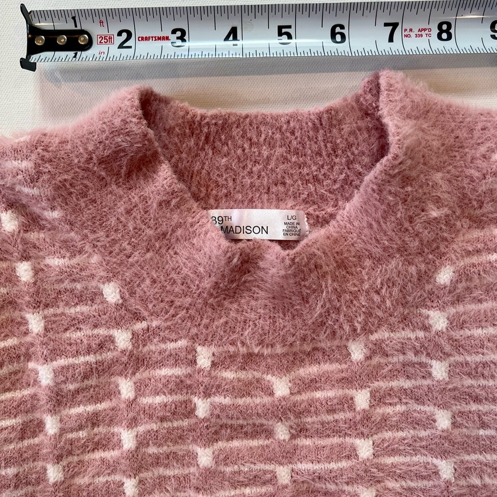 89th & Madison Statement Sleeve Geometric Mauve Pink White Sweater Large - Picture 6 of 14